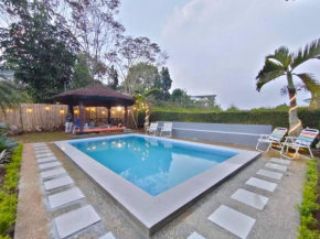 Villa Hasha puncak resort private pool